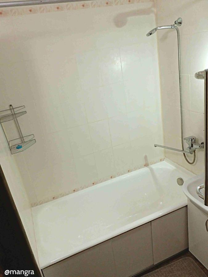 Kozzy Apartment In Kiev City Center Lu7 Exterior photo